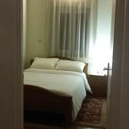 Dual House In Methydrio 公寓 *