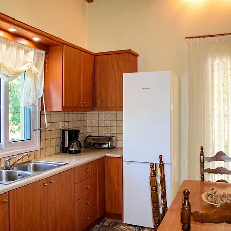 Dual House In Methydrio Daire *