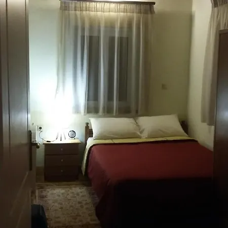 Dual House In Methydrio