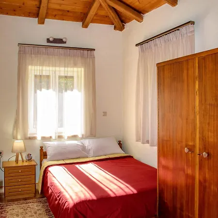 Daire Dual House In Methydrio Vytina