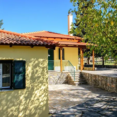Dual House In Methydrio Daire Vytina