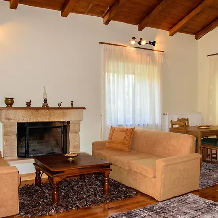 公寓 Dual House In Methydrio