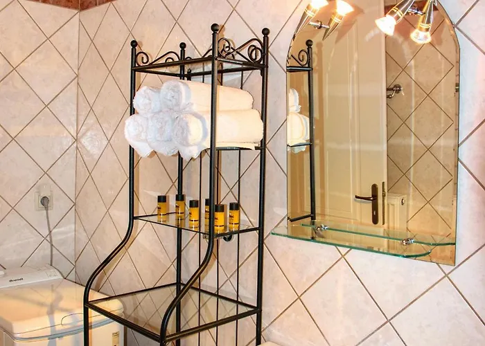 Апартаменты Dual House In Methydrio Витина