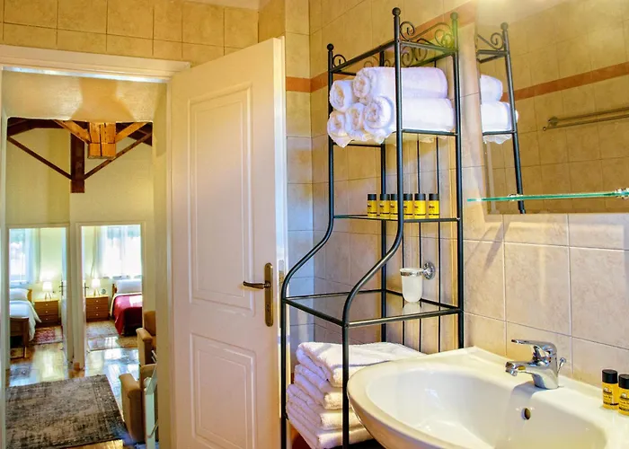 Апартаменты Dual House In Methydrio *