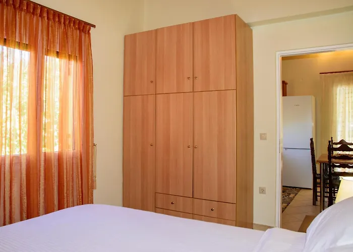 Dual House In Methydrio Апартаменты Витина