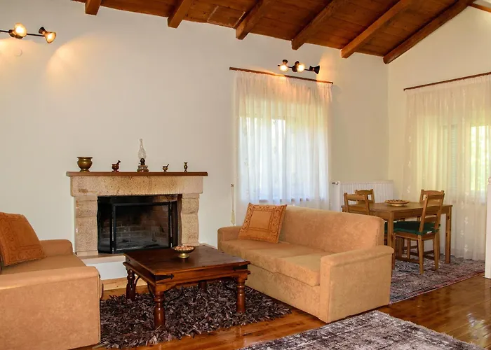 Διαμέρισμα Dual House In Methydrio